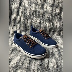 280: Vionic Orion Navy & White (Size: 8.5)